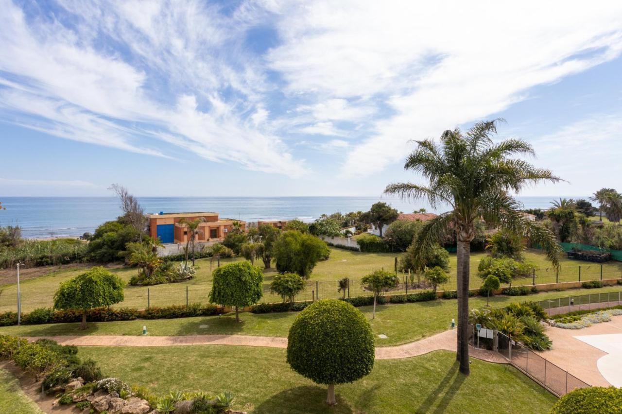 Homeforguest Front Line Beach Apartment In Hacienda Playa Marbella Ngoại thất bức ảnh